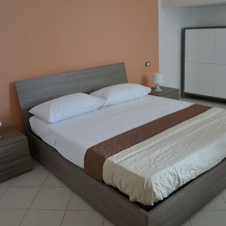 Casa Vacanze Cristoforo Colombo Apartment Lido Conchiglia Ngoại thất bức ảnh